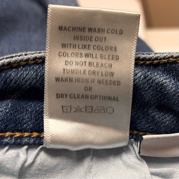 Vervet Women’s Jeans Front Slit Ankle Jean Center Seam Blue 2% Spandex Size 28 - Picture 7 of 7